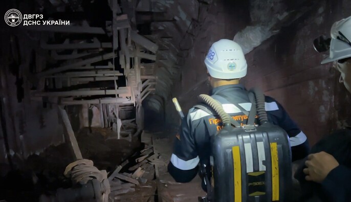 Массированная атака на Кривой Рог: спасатели провели две длительные операции под землей