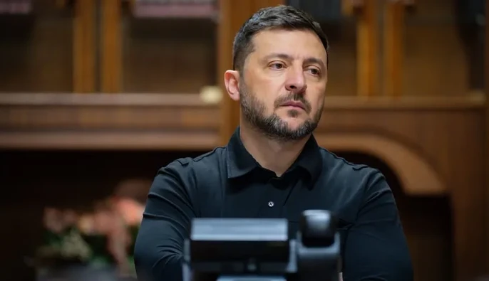 Зеленський провів консультації з переговорною групою України перед стартом перемовин