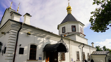 В результате российской атаки пострадали здания Киево-Печерской лавры