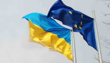 Україна не відступає від курсу на ЄС, незважаючи на останні невдачі — Financial Times