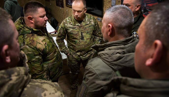 Головком ЗСУ: ворог посилює тиск і підтягує резерви на Покровському напрямку