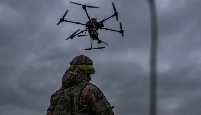 Зима більше не зупиняє війну: фронт живе за правилами дронів і погоди — NYT