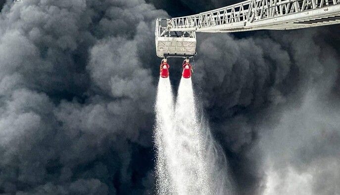 Атаки РФ на Львовскую область: в Смельном превышен уровень оксида углерода, школы Бродов переходят на дистанционное обучение