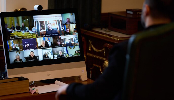 В Киеве уменьшили количество домов без отопления, привлечены бригады со всей страны – Зеленский провел селектор