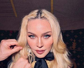 "Она серьезно?": Мадонна возмутила серией фотографий с советской символикой