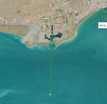 На тлі регіональної напруги Іран розгорнув свій "авіаносець"