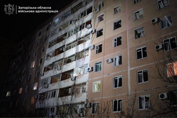 Россияне ударили по Запорожью – повреждена многоэтажка в одном из спальных районов
