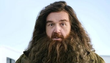 Писал слово "Гэгрид" 7 тысяч раз: Ник Фрост рассказал о подготовке к роли Хагрида в сериале "Гарри Поттер"