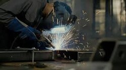 Кабмін змінив правила бронювання працівників підприємств ОПК