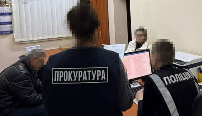 У Львові викрили трьох лікарів, які допомагали ухилятися від призову