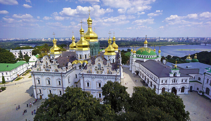 Києво-Печерська лавра через критичне зниження температури тимчасово закривається для відвідування