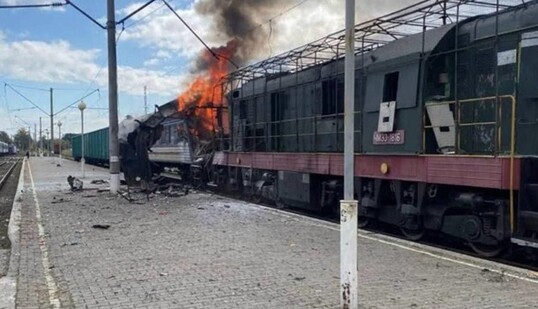 Росія б’є по залізничній інфраструктурі України, щоб створити гуманітарну кризу - експерт