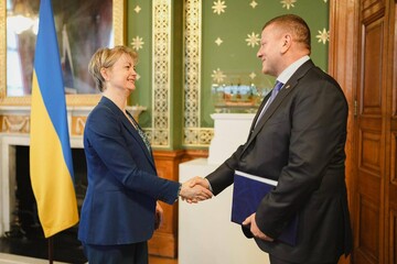 Залужный провел встречу с госсекретарем Великобритании Купер – ключевые темы