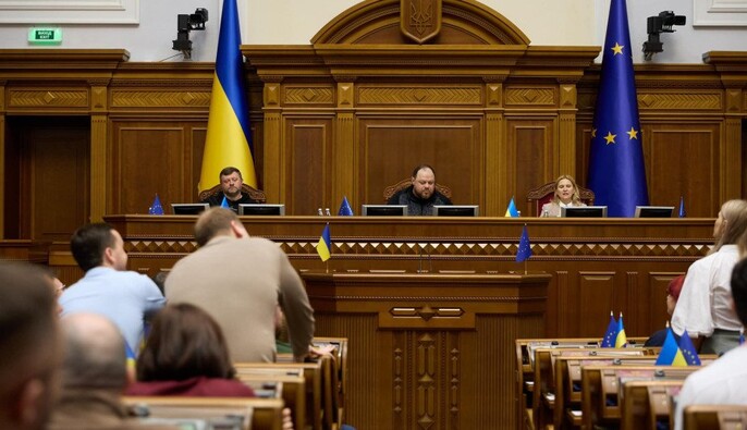 Дев'яте скликання Верховної Ради стало найдовшим в історії: експерт про легітимність і кризу монобільшості