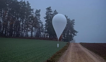 У повітряний простір Польщі знову залетіли метеокулі з боку Білорусі