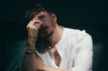 "История повторилась": украинский музыкант во второй раз не смог поехать на "Грэмми" и объяснил почему