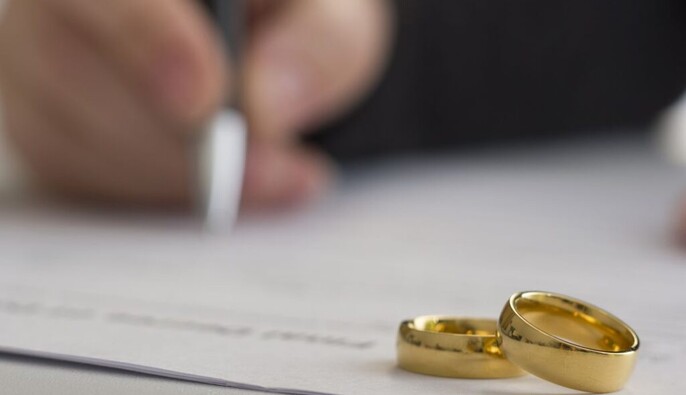 В Україні хочуть дозволити шлюб з 14 років за особливих умов: юрист розповів деталі