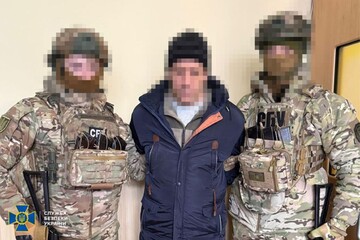 На Донеччині затримали чоловіків за підозрою у коригуванні атак по українських воїнах