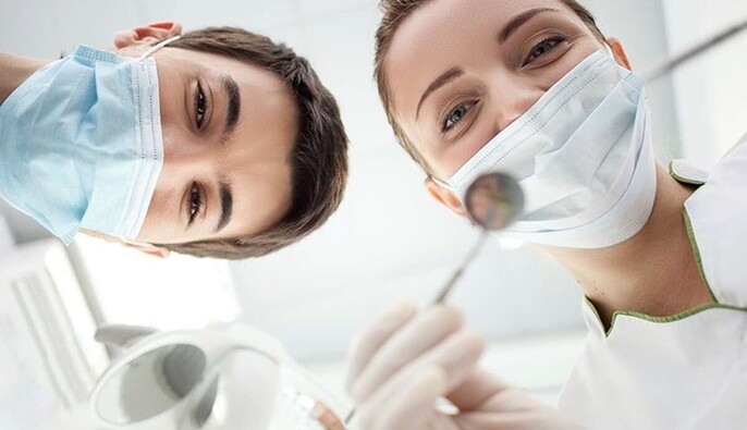 С Международным днем стоматолога! Лучшие поздравления для людей, дарящих улыбки