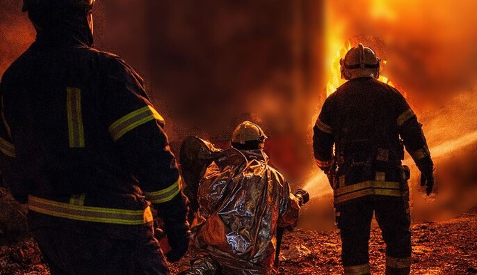 Близько 400 дронів і 40 ракет: Зеленський про нічну атаку РФ