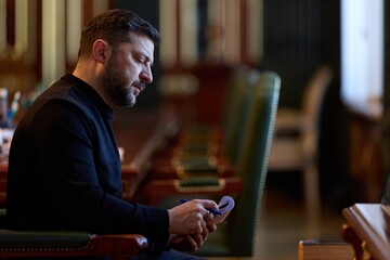 Зеленский требует четких графиков поставок ракет для ПВО, чтобы избежать пауз в защите неба