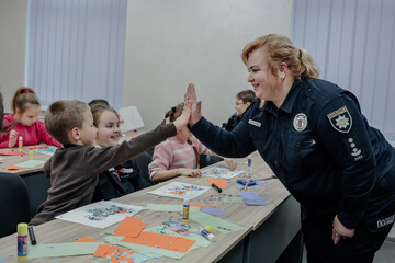 Спецслужбы РФ и педофилы под видом "вторая по игре": как мы должны защищать детей в интернете