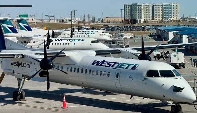 Авиакомпании из Канады временно отменяют полеты на Кубу