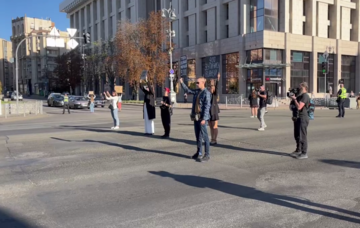 В Украине на законодательном уровне ввели ежедневную минуту молчания