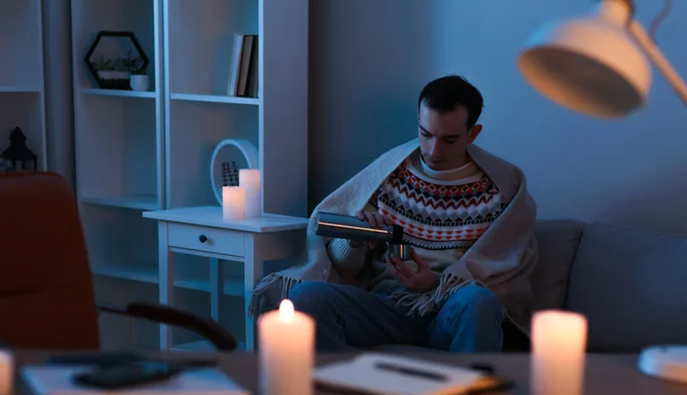 Киев: 107 000 семей остались без света, 2600 домов – без тепла