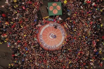 "Нужны моменты, которые объединяют": любимое шоу "Караоке на Майдане" возвращается на телеэкраны