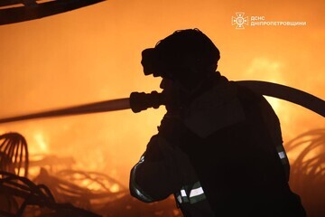 Зеленский об атаке РФ: Партнеры должны реагировать на все эти удары против жизни