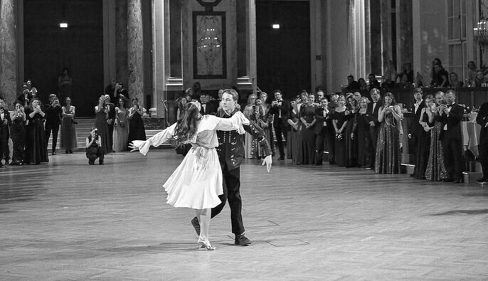 Олександр Терен на протезах виступив на балу у Відні та розчулив мережу