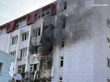 Атака на центр Сум – шесть пострадавших, повреждены здания и автомобили