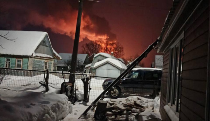 В Псковской области после атаки БПЛА загорелась нефтебаза