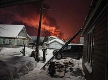 В Псковській області після атаки БПЛА загорілася нафтобаза