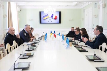 Киев получит от Парижа 8 генераторов по 112 кВт