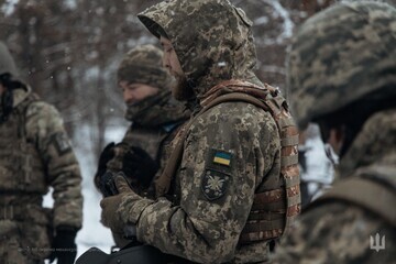 Украина нуждается в финансировании не только оружия, но и контрактов для армии, – Зеленский