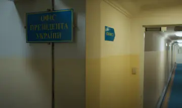 "Тут були сотні людей": Зеленський вперше показав об’єкт у бункері, де працював у перші дні війни