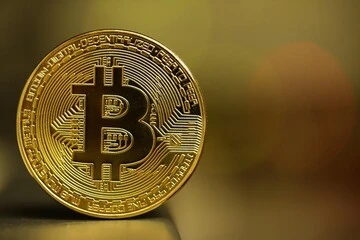Курс Bitcoin снова упал: зафиксирован новый антирекорд