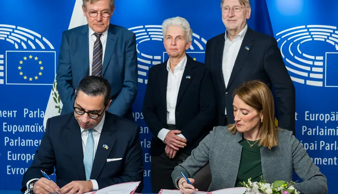 Президентка Європарламенту підписала виділення Україні кредиту у 90 млрд євро