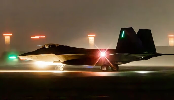 WP: США здійснили масштабне перекидання авіації до Європи й на Близький Схід