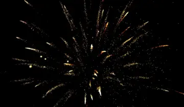 У Рівному правоохоронці розшукують причетних до запусків салютів у річницю повномасштабного вторгнення