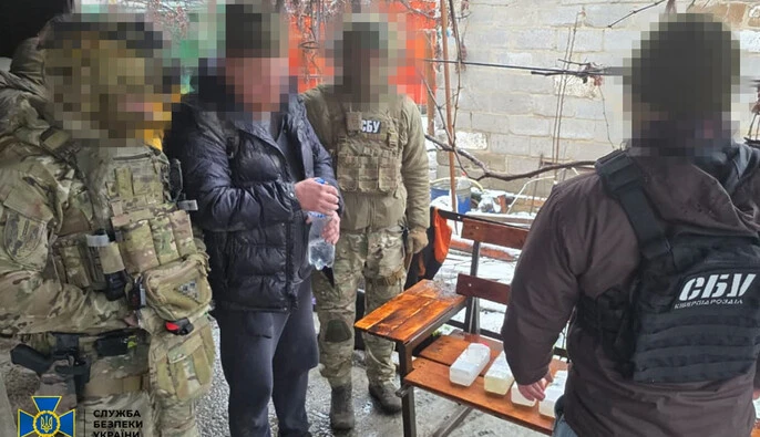 У Запоріжжі затримали чоловіка, який намагався влаштуватися на замовлення росіян на роботу до підприємства ВПК