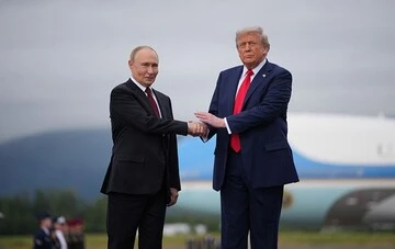 Администрация Трампа делает ставку на соглашение с РФ: политолог рассказал, что это значит для Украины