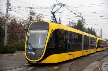 В Киеве постепенно возобновляет работу электротранспорт