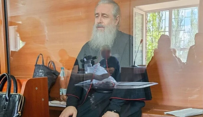 Митрополита УПЦ МП Арсенія звільнили під домашній арешт