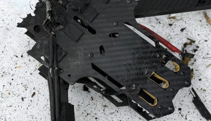 До Харкова вперше долетів FPV-дрон на оптоволокні: фото