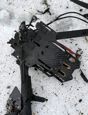 До Харькова впервые долетел FPV-дрон на оптоволокне: фото