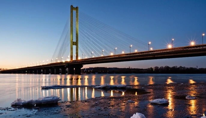 У Києві рух на низці мостів і шляхопроводів обмежать 26–27 лютого: деталі від КМДА