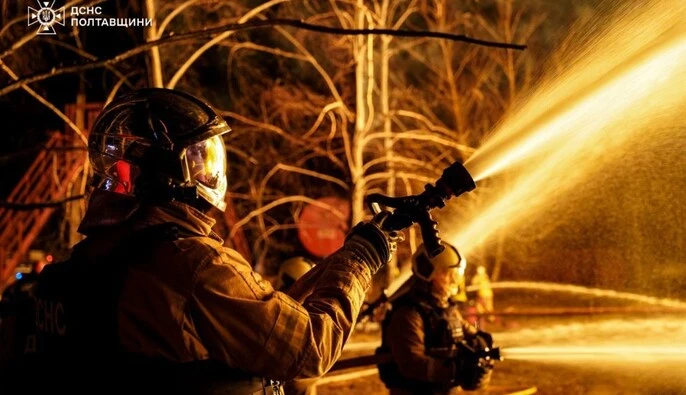 Россия ночью выпустила по Украине 420 дронов и 39 ракет — Зеленский